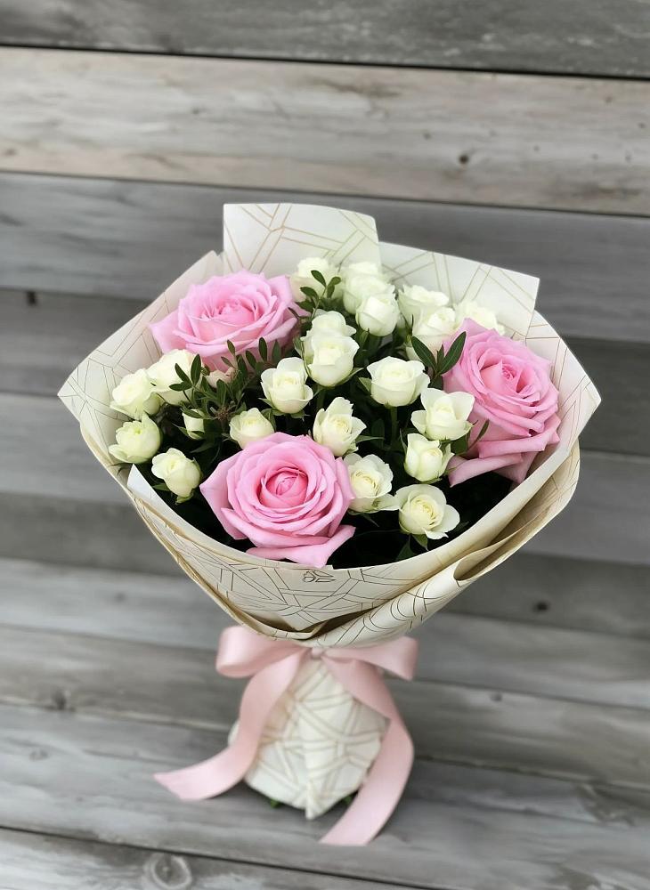 Букет цветов из: Розы в Бегуницы