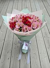 Букет цветов из:  Альстромерии в Бегуницы