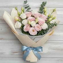 Букет цветов из:  Лизиантусы в Бегуницы