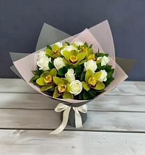 Букет цветов из:  Орхидеи и Розы в Бегуницы