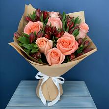 Букет цветов из:  Розы и Альстромерии в Бегуницы