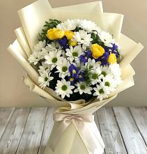 Букет цветов из:  Ирисы, Хризантемы и Розы #REPLACE_PRED# Бегуницы
