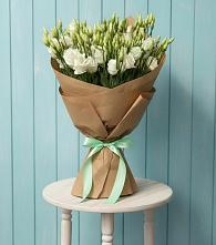 Букет цветов из:  Лизиантусы в Бегуницы