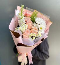Букет цветов из:  Хризантемы и Розы в Бегуницы