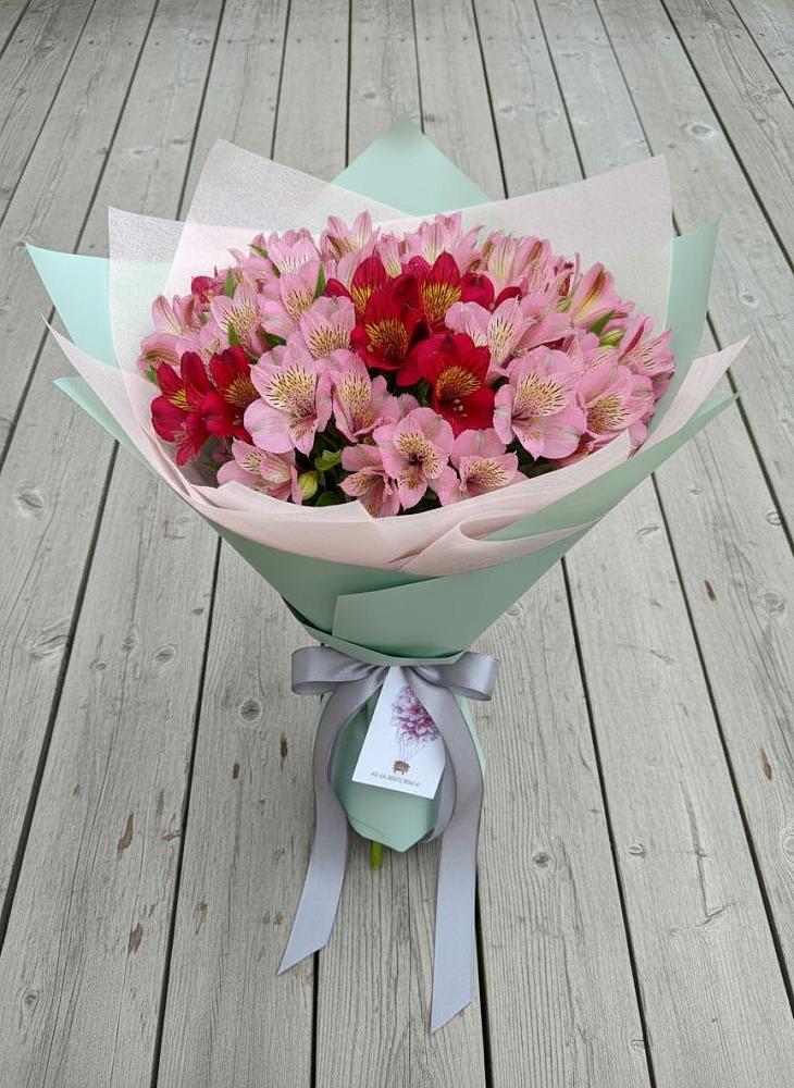 Букет цветов из: Альстромерии в Бегуницы