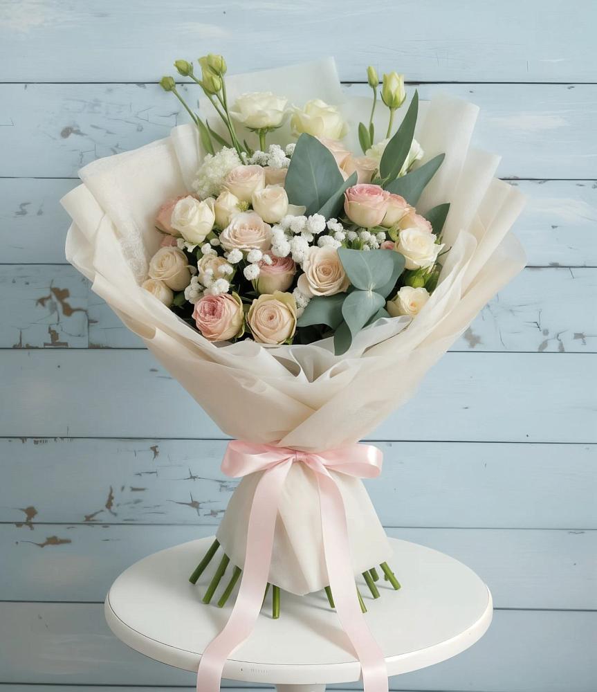 Букет цветов из: Розы и Лизиантусы в Бегуницы