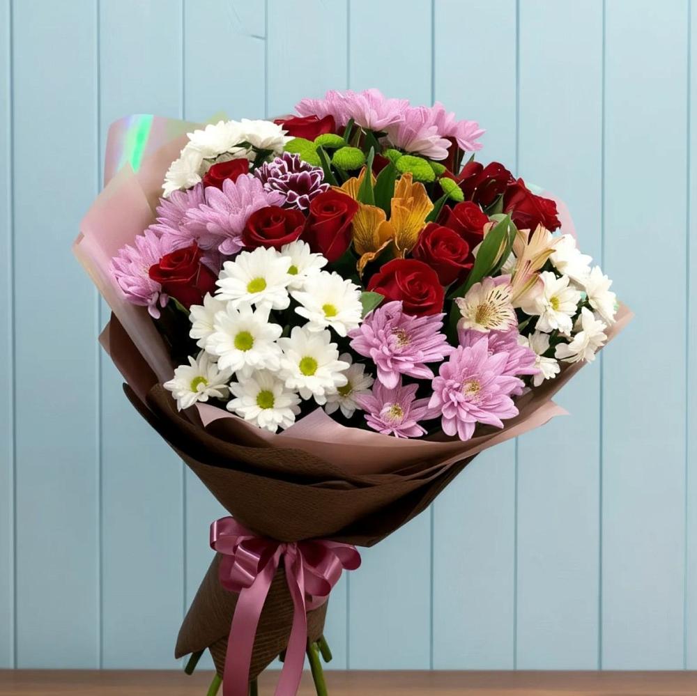 Букет цветов из: Розы, Хризантемы и Альстромерии в Бегуницы