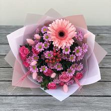 Букет цветов из:  Розы, Герберы и Хризантемы в Бегуницы