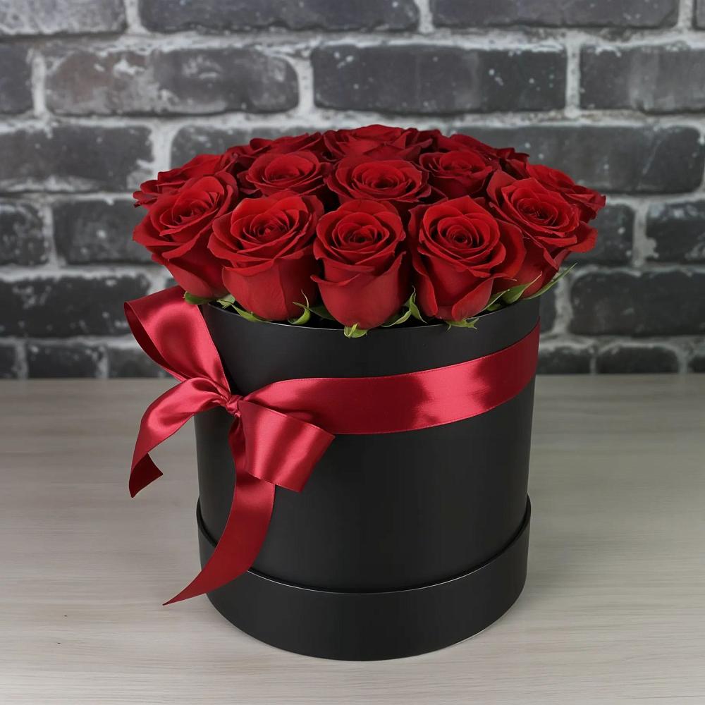 Цветочная композиция из Розы в шляпной коробке в Бегуницы