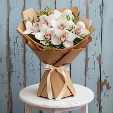Букет цветов из:  Орхидеи и Розы в Бегуницы